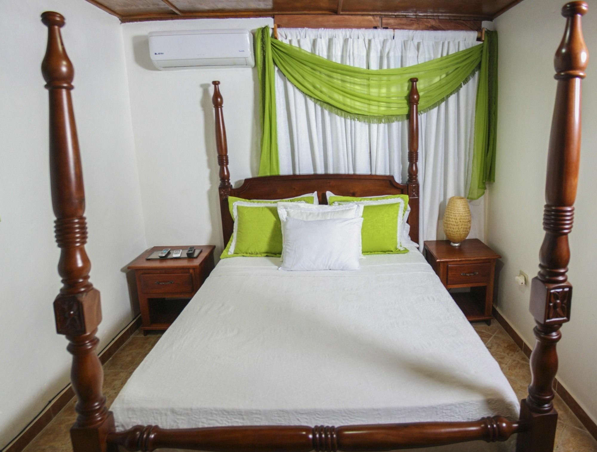 Hotel Sea Breeze Paraíso Dış mekan fotoğraf