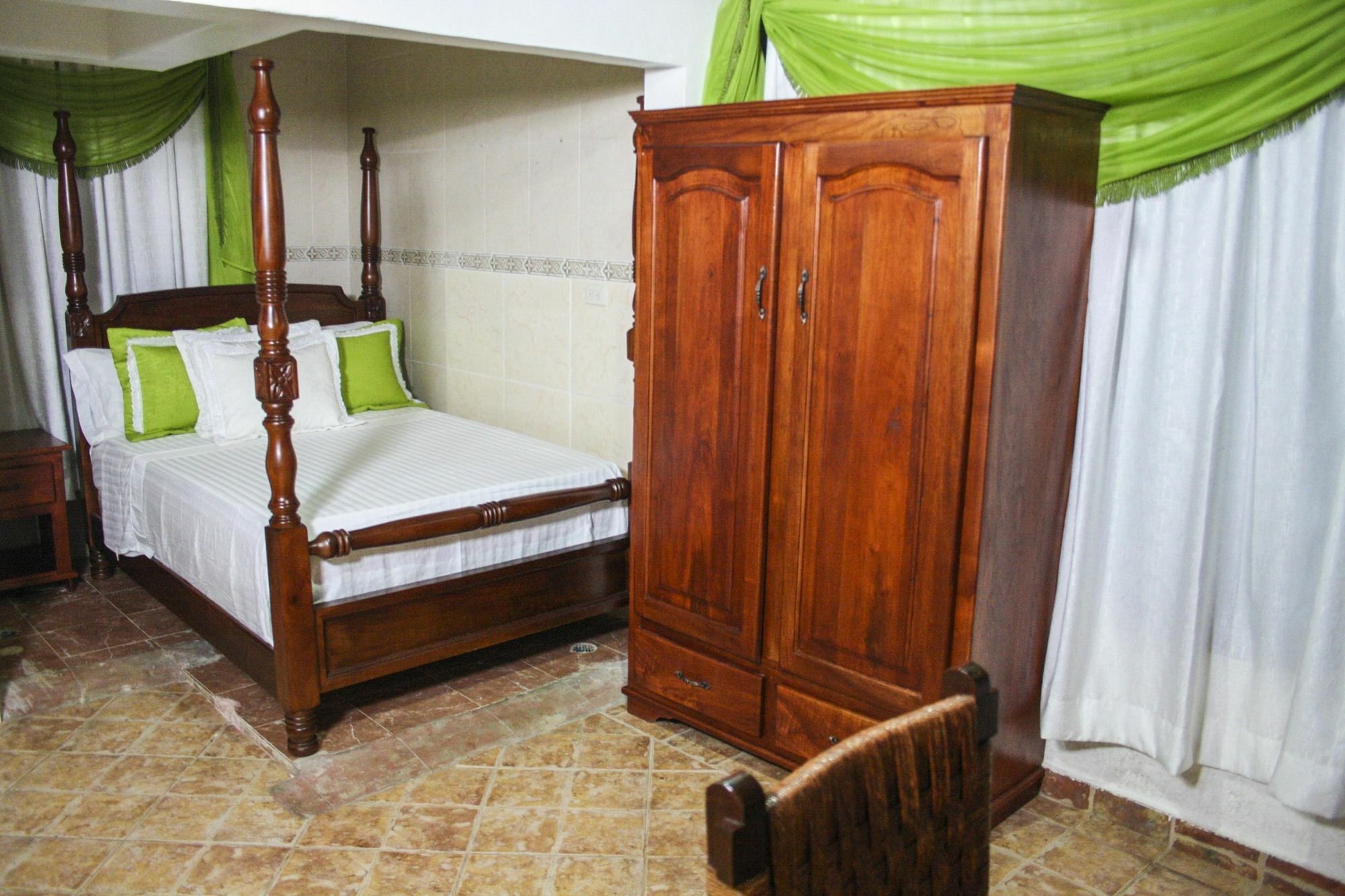 Hotel Sea Breeze Paraíso Dış mekan fotoğraf